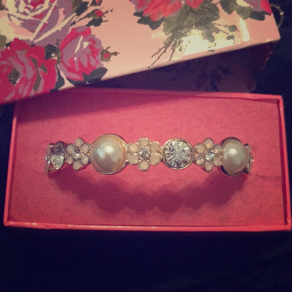 Betsey johnson bracelet